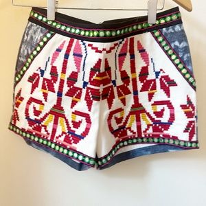 BRAND NEW Women's Hiche "Mexican" embroidered shorts. Metallic details.